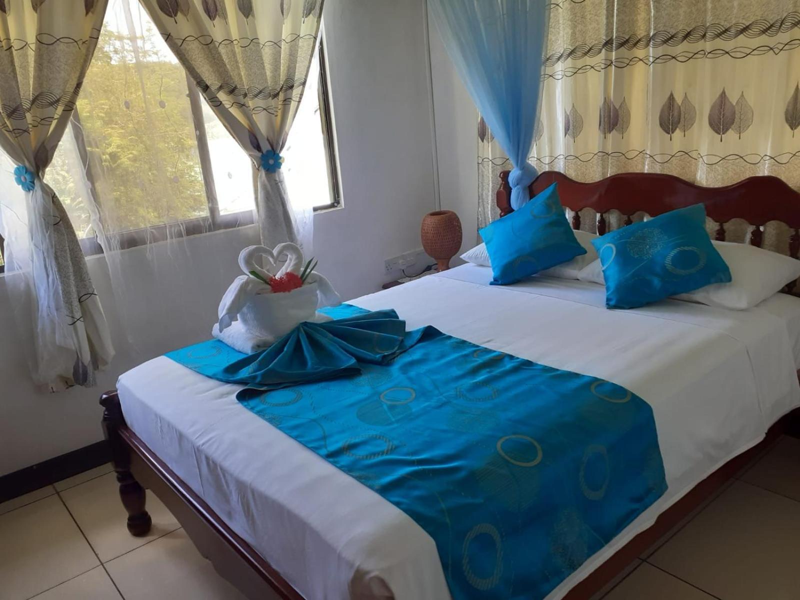 Gigi'S Self Catering Apartment Port Glaud Ngoại thất bức ảnh